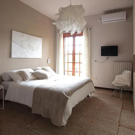 Apartment Vicolo Zenone 8 Casa Esclusiva Tra Natura E Arte